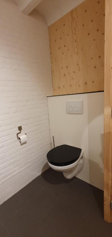 Waar Maas & Waal..... Apartamento Woudrichem Exterior foto